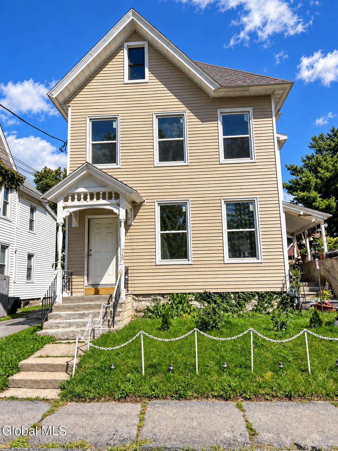 33 Storrie Street Amsterdam NY 12010