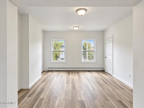 33 Storrie Street Amsterdam NY 12010