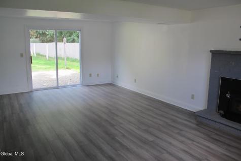 18 Ethel Drive Loudonville NY 12211