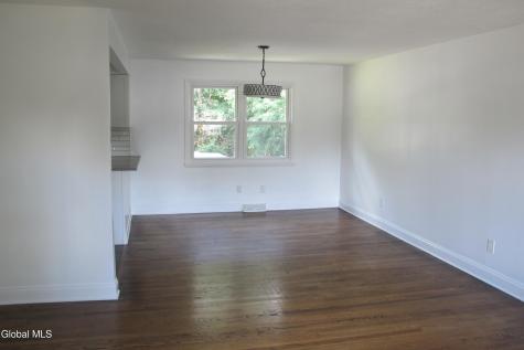18 Ethel Drive Loudonville NY 12211