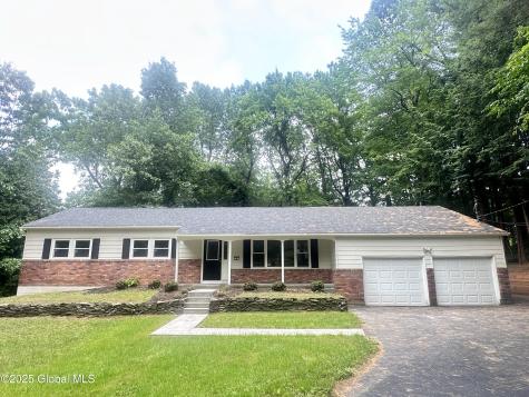 8 N Hill Drive Ballston Lake NY 12019