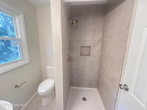 8 N Hill Drive Ballston Lake NY 12019