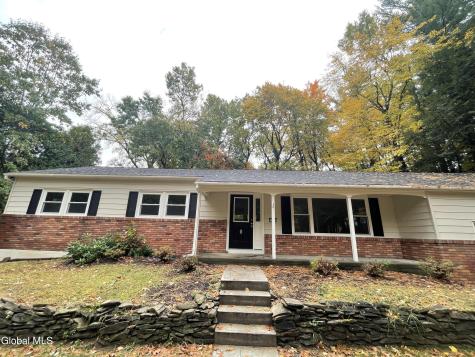 8 N Hill Drive Ballston Lake NY 12019