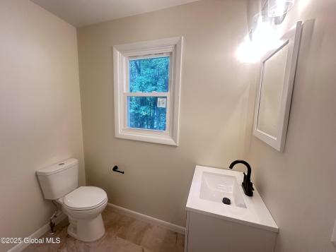 8 N Hill Drive Ballston Lake NY 12019