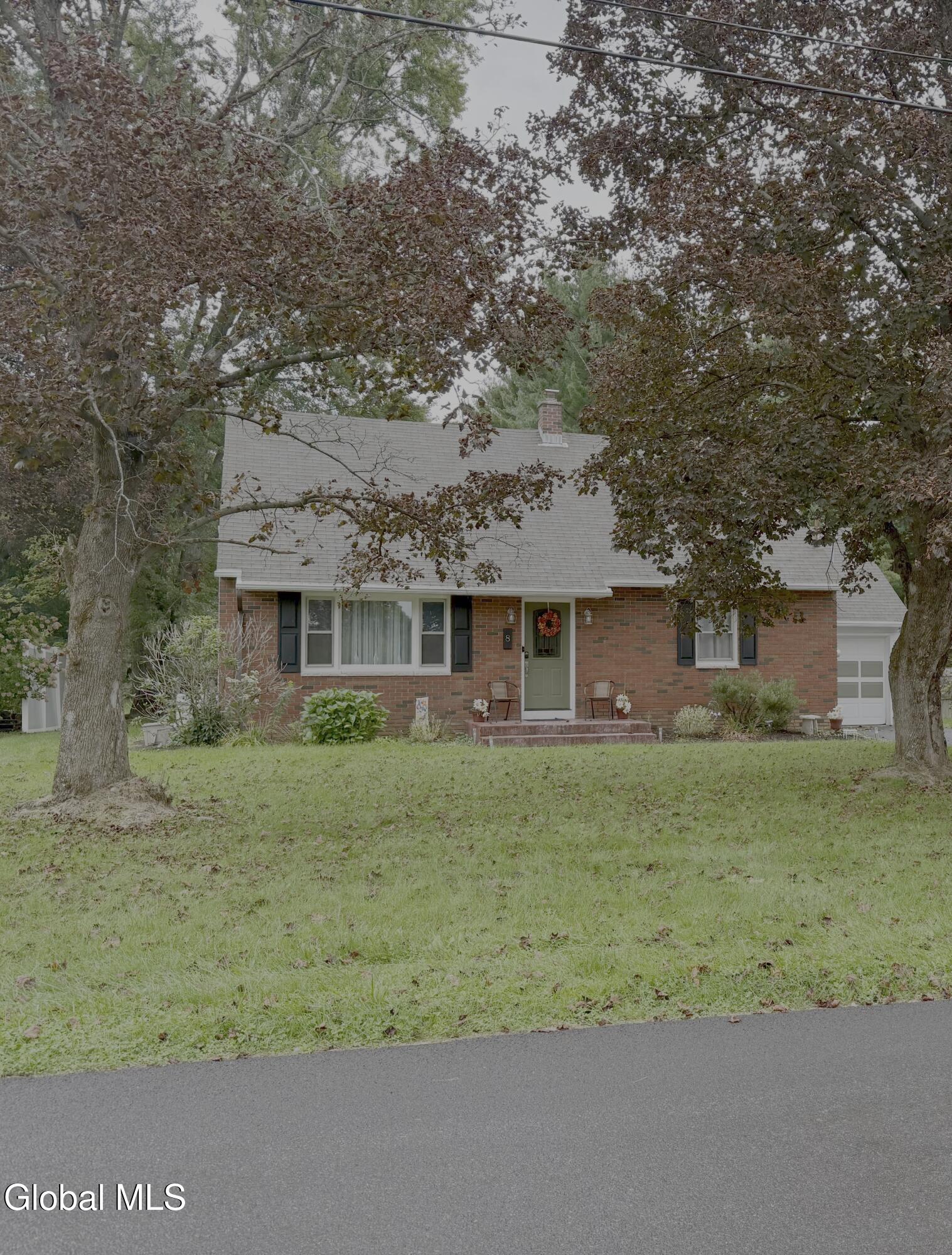 8 Bennett Road Troy NY 12182