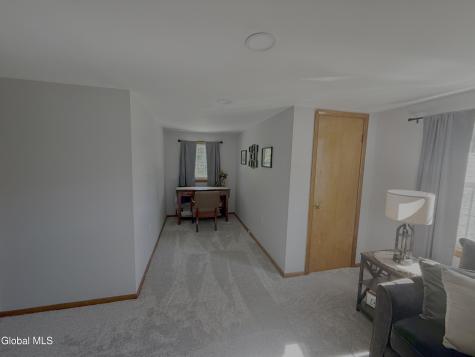 8 Bennett Road Troy NY 12182