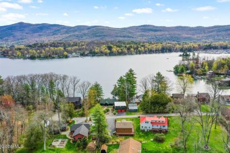 27 Holly Lane Queensbury NY 12845