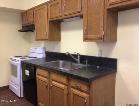131 6th Avenue Troy NY 12180