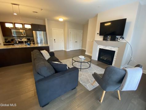 2 West Avenue Saratoga Springs NY 12866
