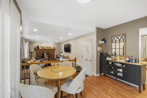 31 Berkshire Drive Colonie NY 12205