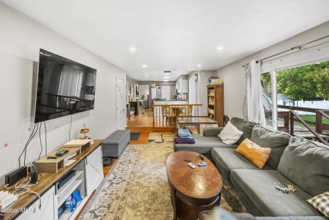 31 Berkshire Drive Colonie NY 12205
