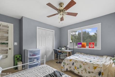 31 Berkshire Drive Colonie NY 12205