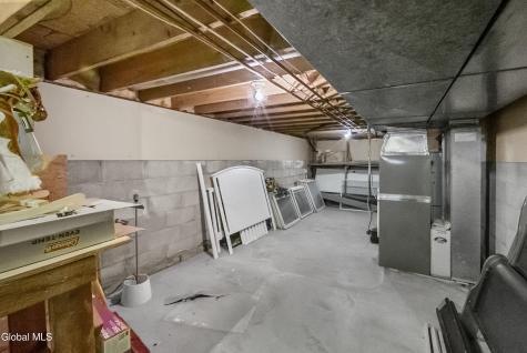31 Berkshire Drive Colonie NY 12205