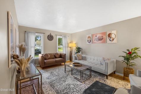 31 Berkshire Drive Colonie NY 12205