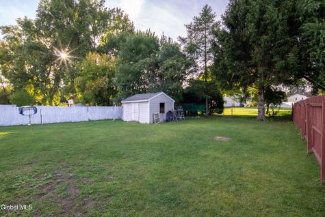 31 Berkshire Drive Colonie NY 12205