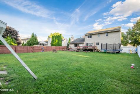 31 Berkshire Drive Colonie NY 12205