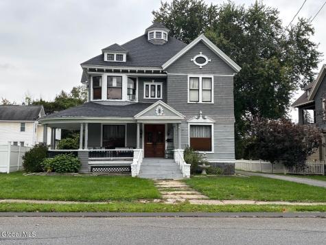 29 Kingsboro Avenue Gloversville NY 12078