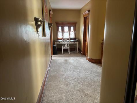 29 Kingsboro Avenue Gloversville NY 12078
