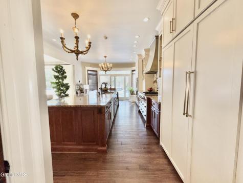 9 Oak Brook Boulevard Saratoga Springs NY 12866