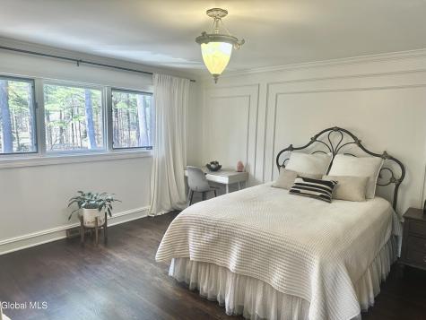9 Oak Brook Boulevard Saratoga Springs NY 12866