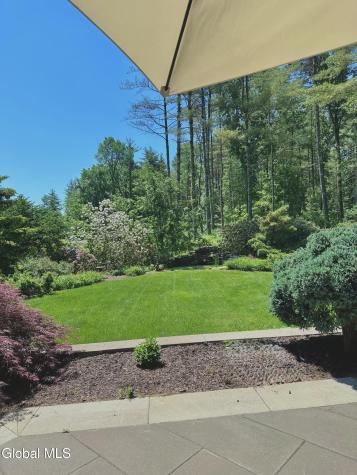 9 Oak Brook Boulevard Saratoga Springs NY 12866