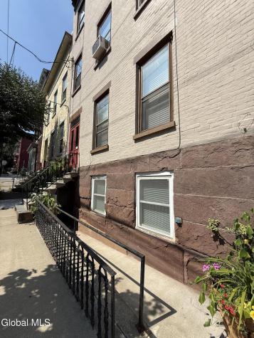 31 Elm Street Albany NY 12202