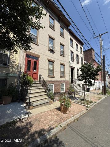 31 Elm Street Albany NY 12202