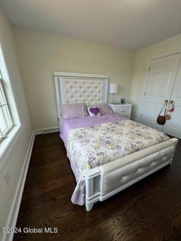 209 Samuel Court Schenectady NY 12306