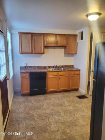 1833 3rd Avenue Watervliet NY 12189
