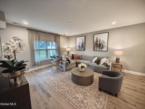 3102 Zenith Lane Guilderland NY 12203