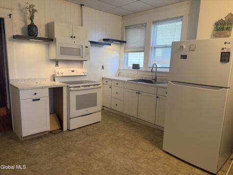 479 West Street Albany NY 12206