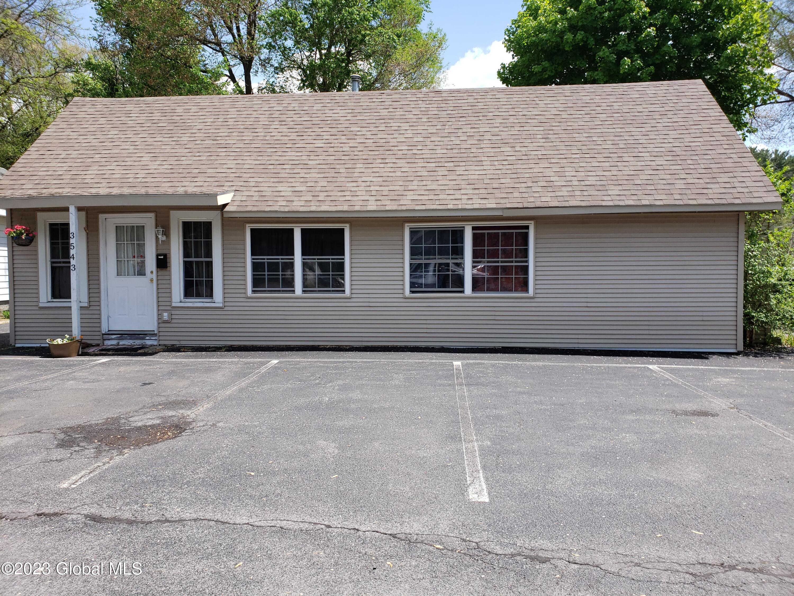 3543 Carman Road Schenectady NY 12303