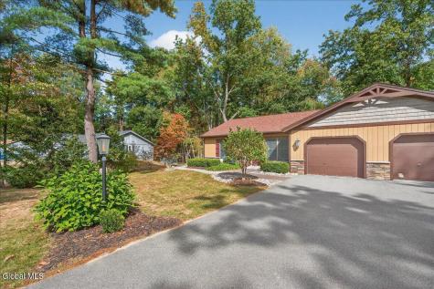 7 James Court Gansevoort NY 12831
