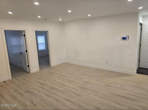 31 Van Zandt Street Albany NY 12207