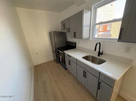 31 Van Zandt Street Albany NY 12207