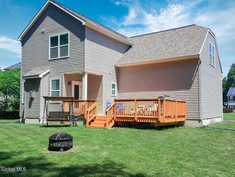 30 Revere Run Mechanicville NY 12118