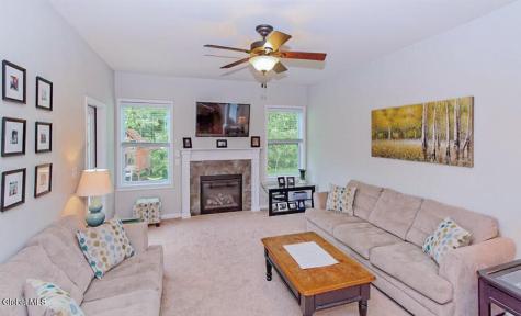 30 Revere Run Mechanicville NY 12118