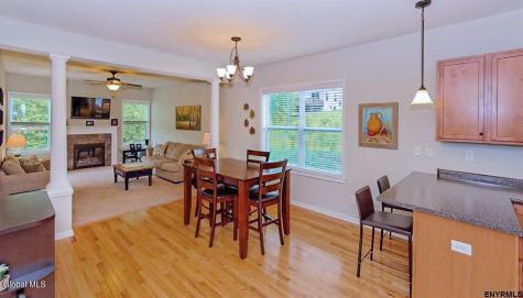 30 Revere Run Mechanicville NY 12118