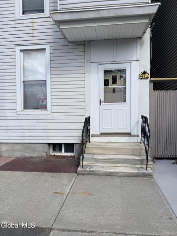 412 2nd Street Troy NY 12180