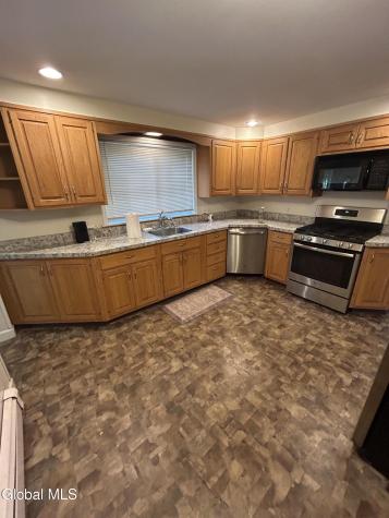 17 Pinewood Road Guilderland NY 12084