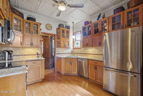 69 Union Avenue Saratoga Springs NY 12866
