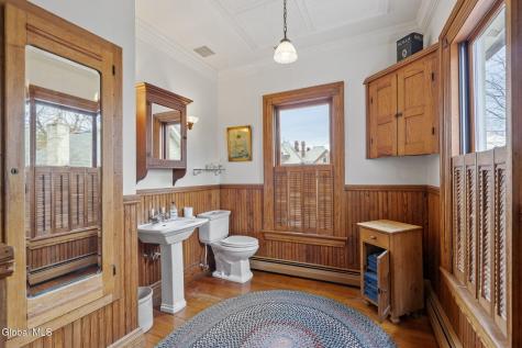 69 Union Avenue Saratoga Springs NY 12866