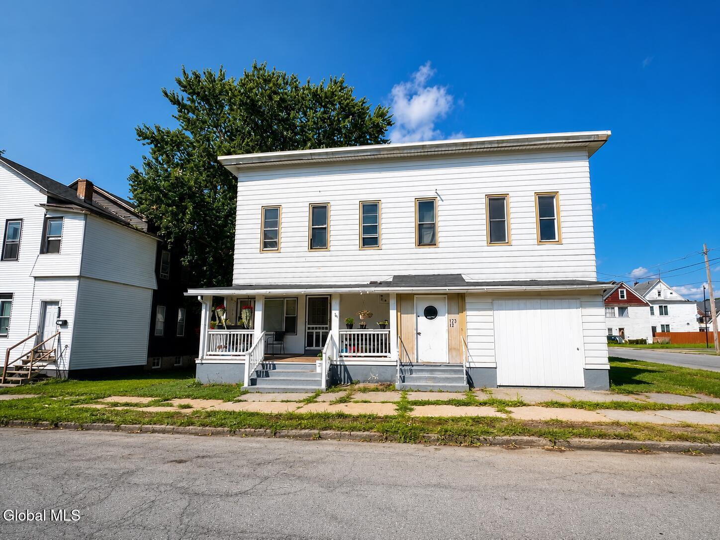 127 Grand Street Amsterdam NY 12010