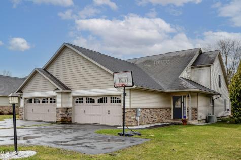 949 Hudson Avenue Stillwater NY 12118