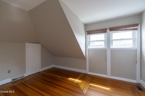 153 Regent Street Saratoga Springs NY 12866