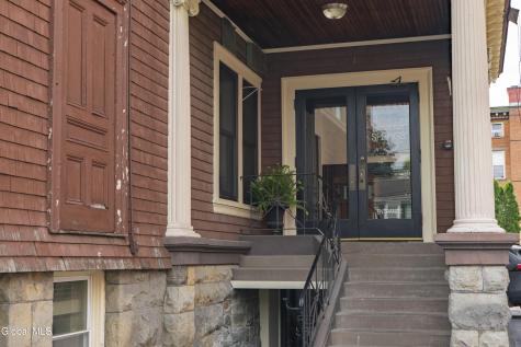 153 Regent Street Saratoga Springs NY 12866