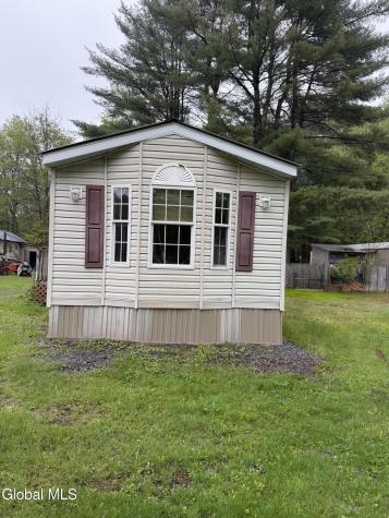 980 Murray Road Middle Grove NY 12850