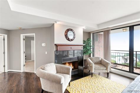 902 Admirals Walk Buffalo NY 14202
