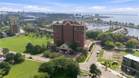 902 Admirals Walk Buffalo NY 14202