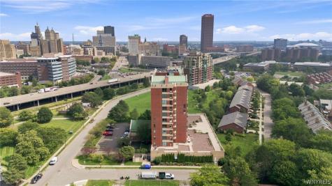 902 Admirals Walk Buffalo NY 14202